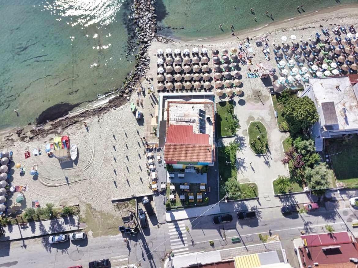 Paralía Conte Cristo Suites المظهر الخارجي الصورة